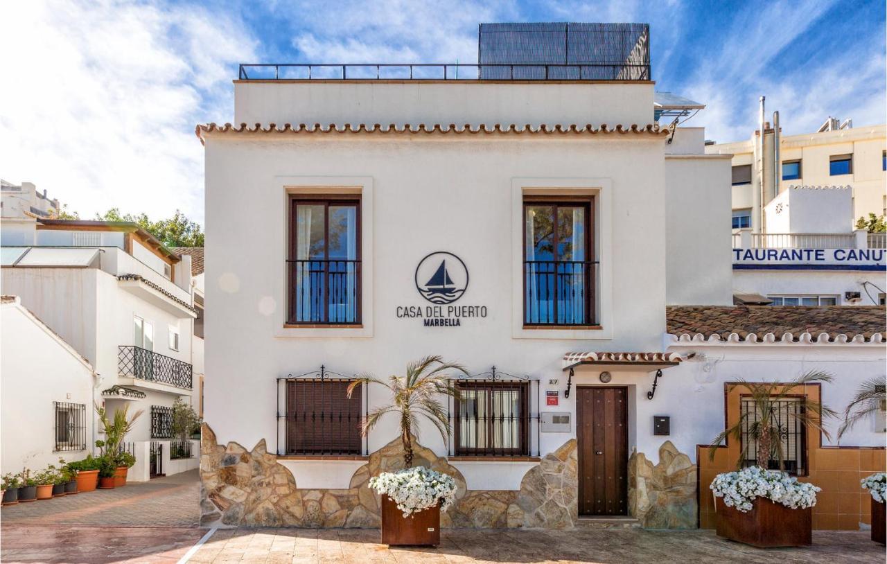 Gorgeous Home In Marbella With Kitchen Extérieur photo